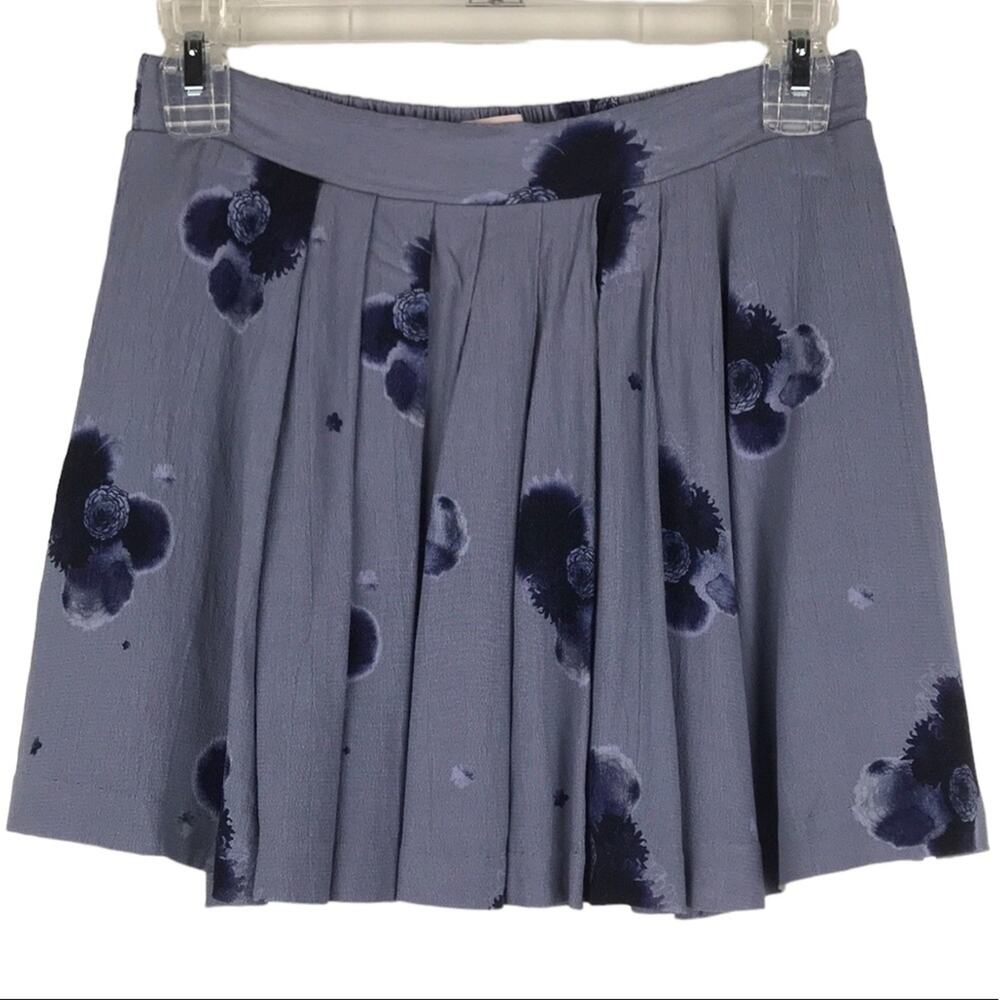 Aritzia Sunday Best Mini Skirt Flowy Pleated Moody Floral Print Blue Purple Sz 2